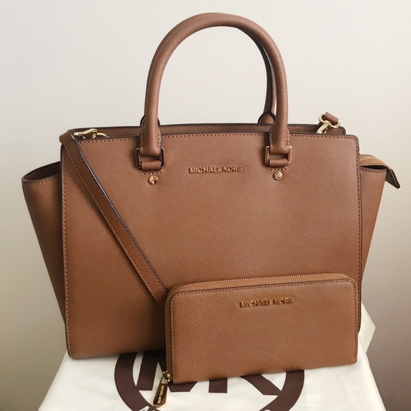 Michael Kors Handbags - Michael Kors Selma Large Set